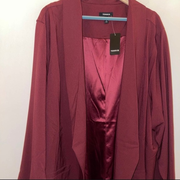 NWT Torrid Crepe Burgundy Longline Open Front Blazer 5 - Picture 4 of 6